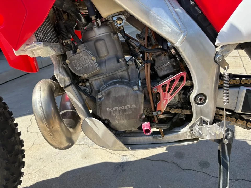 2005 Honda CR - Image 5 of 5