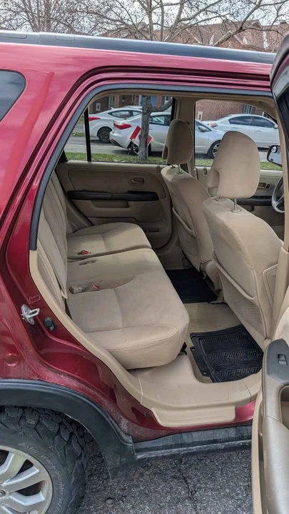 2005 Honda CR-V 2nd Gen - Image 4 of 7