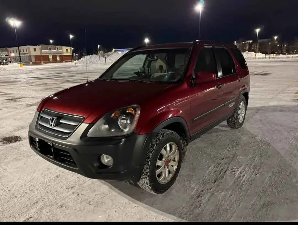 2005 Honda CR-V 2nd Gen - Image 6 of 7