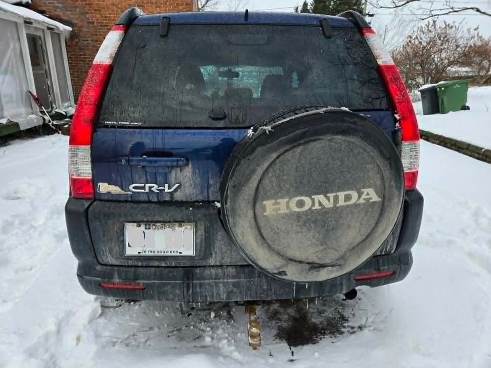 2005 Honda CR-V 2nd Gen - Image 3 of 7