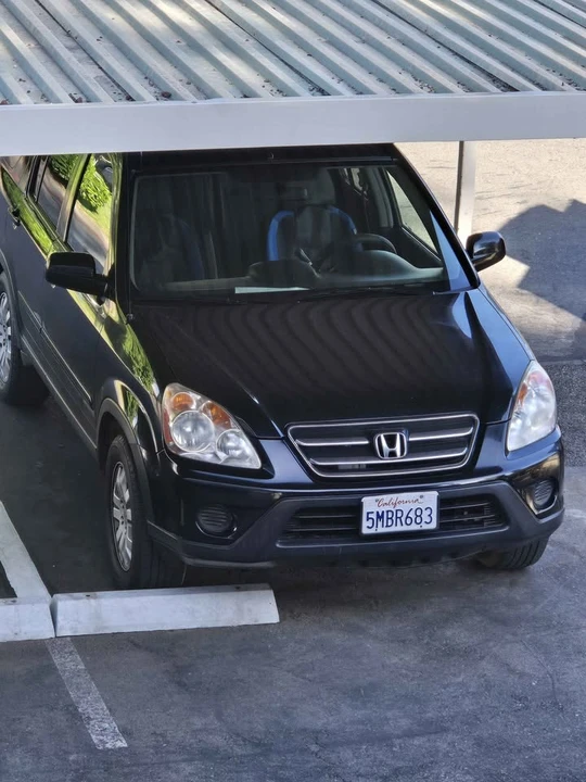 2005 Honda CR-V 2nd Gen - Image 6 of 13