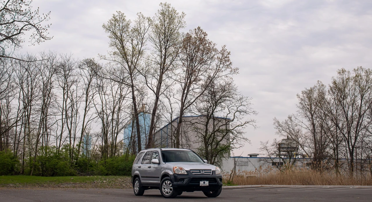 2005 Honda CR-V 2nd Gen - Image 23 of 31