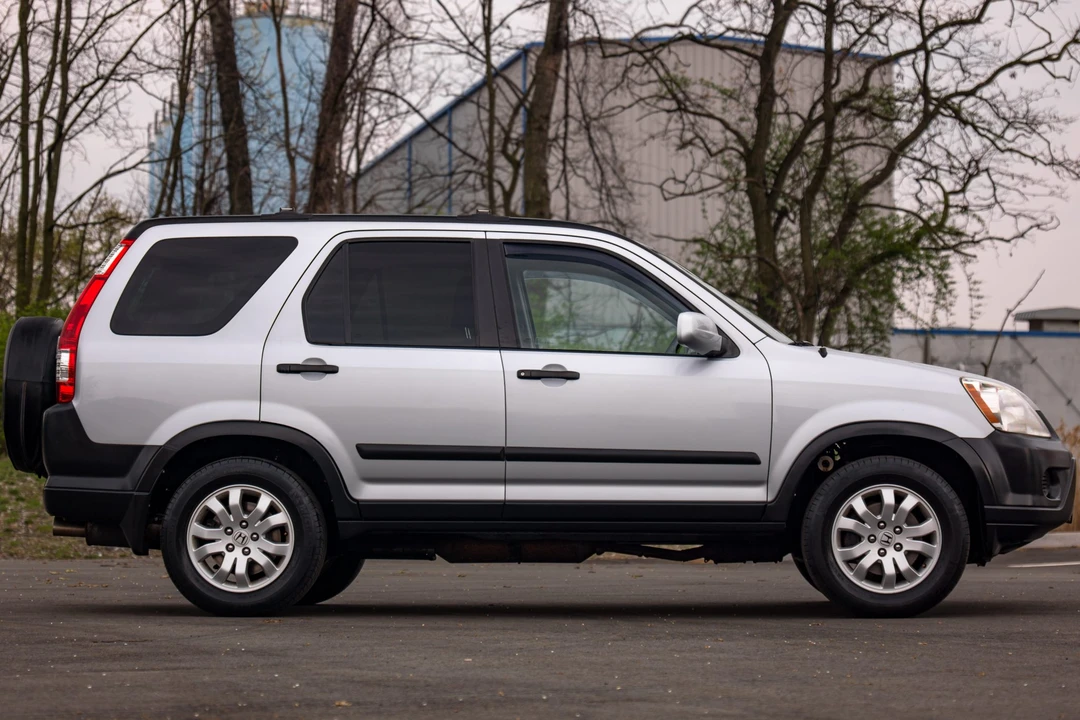 2005 Honda CR-V 2nd Gen - Image 22 of 31