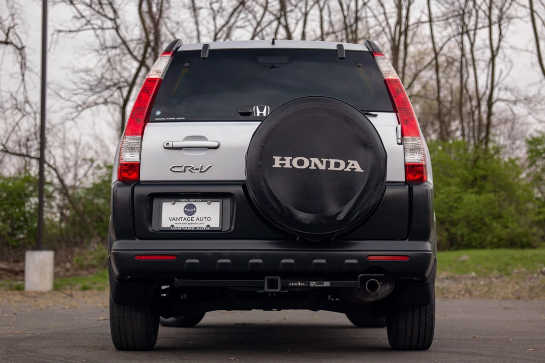 2005 Honda CR-V 2nd Gen - Image 13 of 31