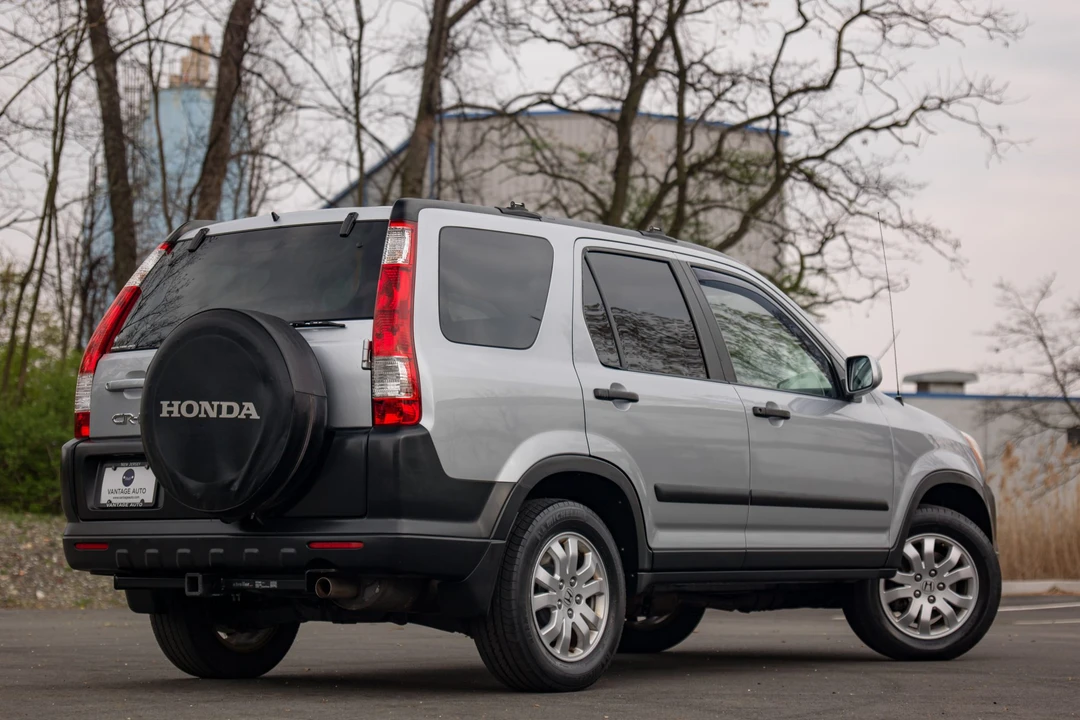 2005 Honda CR-V 2nd Gen - Image 17 of 31