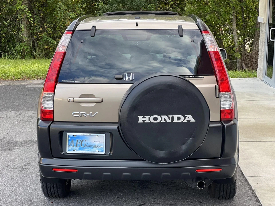 2005 Honda CR-V 2nd Gen - Image 15 of 31