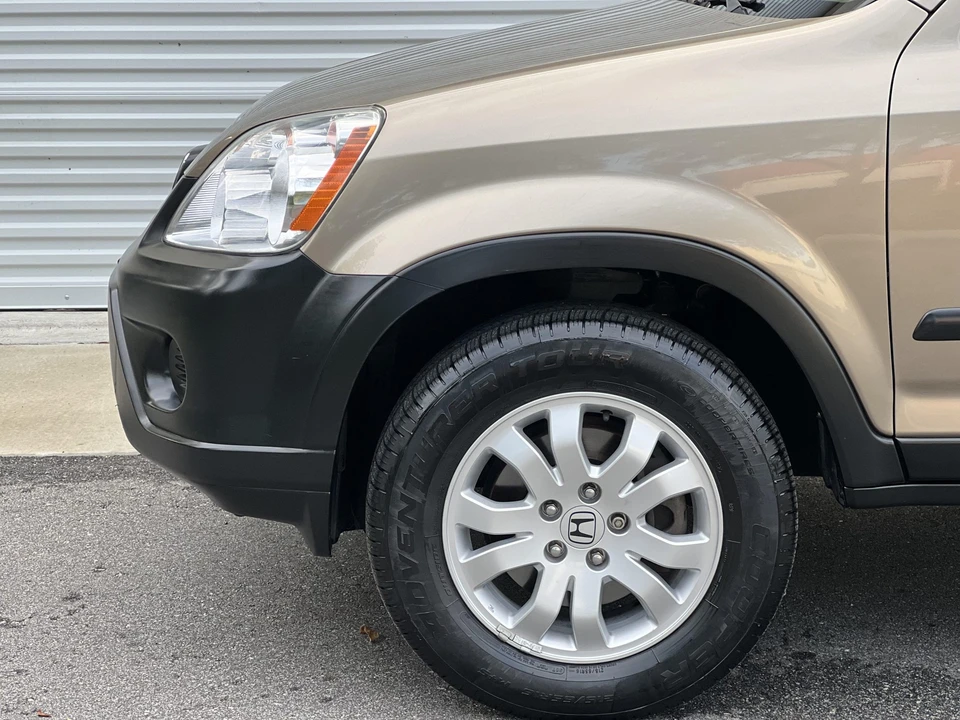 2005 Honda CR-V 2nd Gen - Image 26 of 31