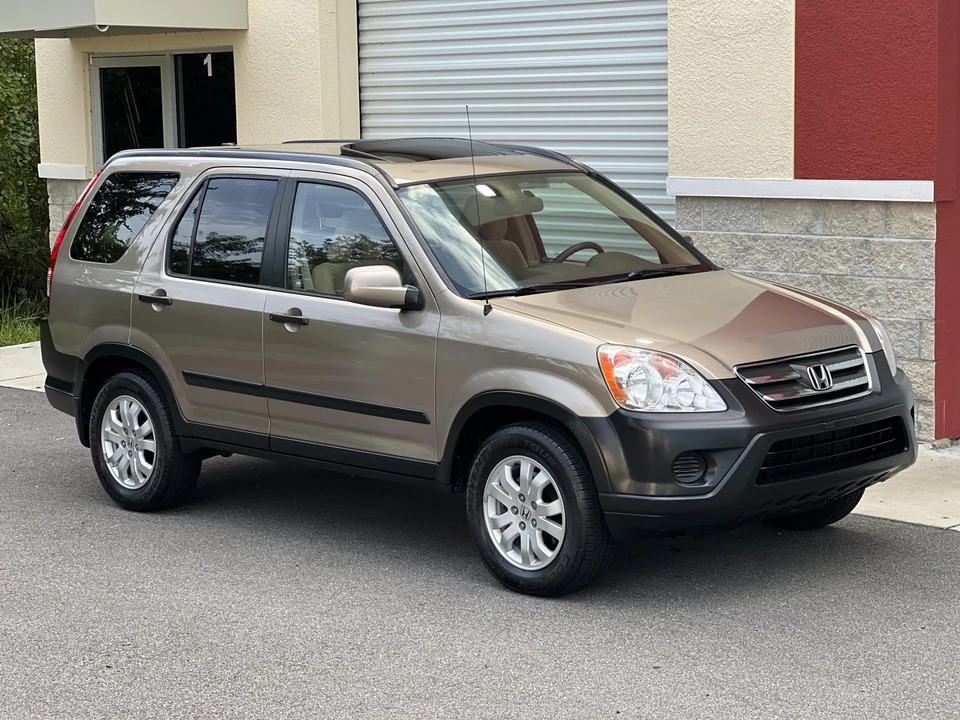 2005 Honda CR-V 2nd Gen - Image 20 of 31