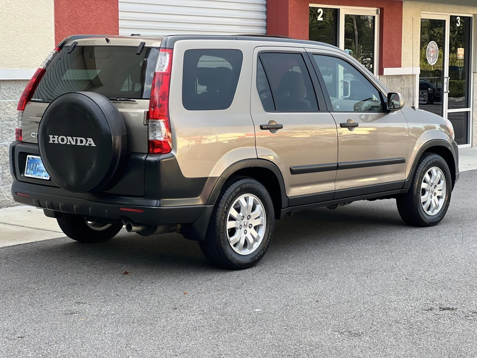 2005 Honda CR-V 2nd Gen - Image 18 of 31