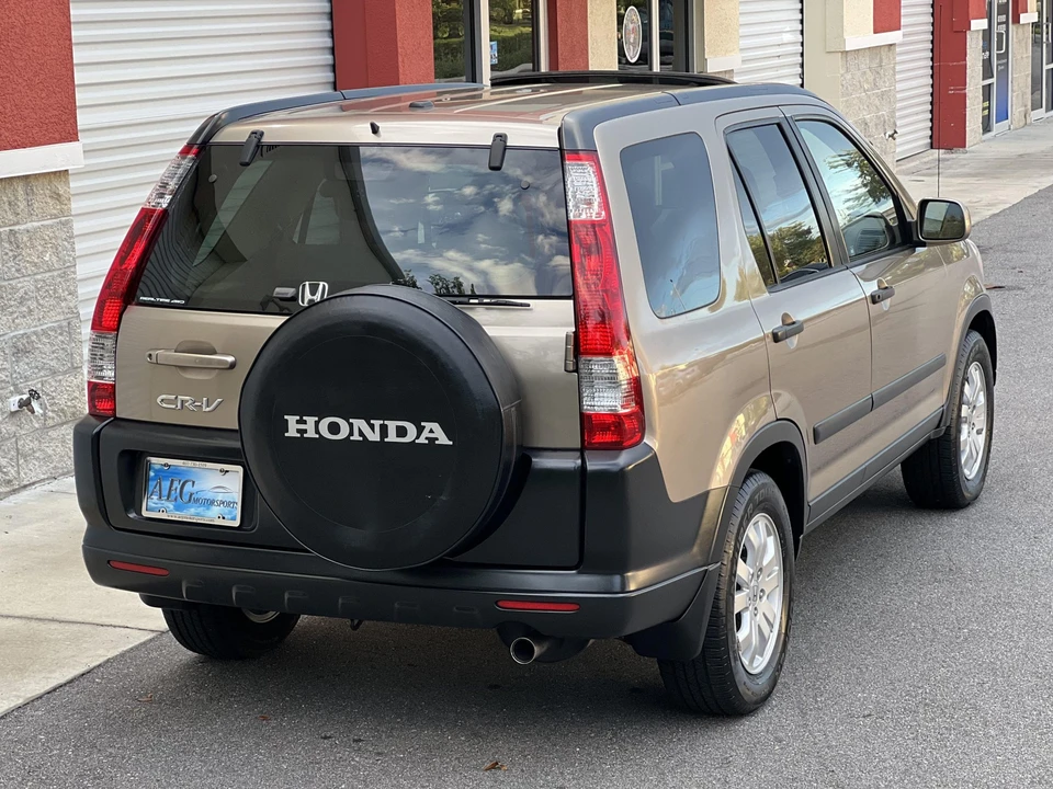 2005 Honda CR-V 2nd Gen - Image 16 of 31