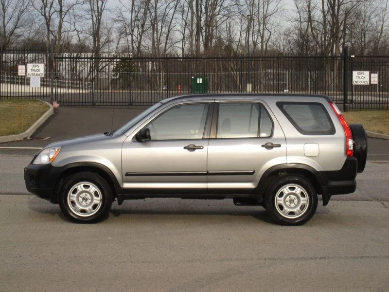 2005 Honda CR-V 2nd Gen - Image 6 of 12