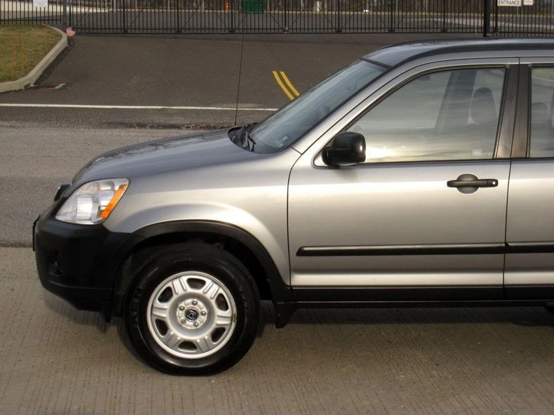 2005 Honda CR-V 2nd Gen - Image 7 of 12