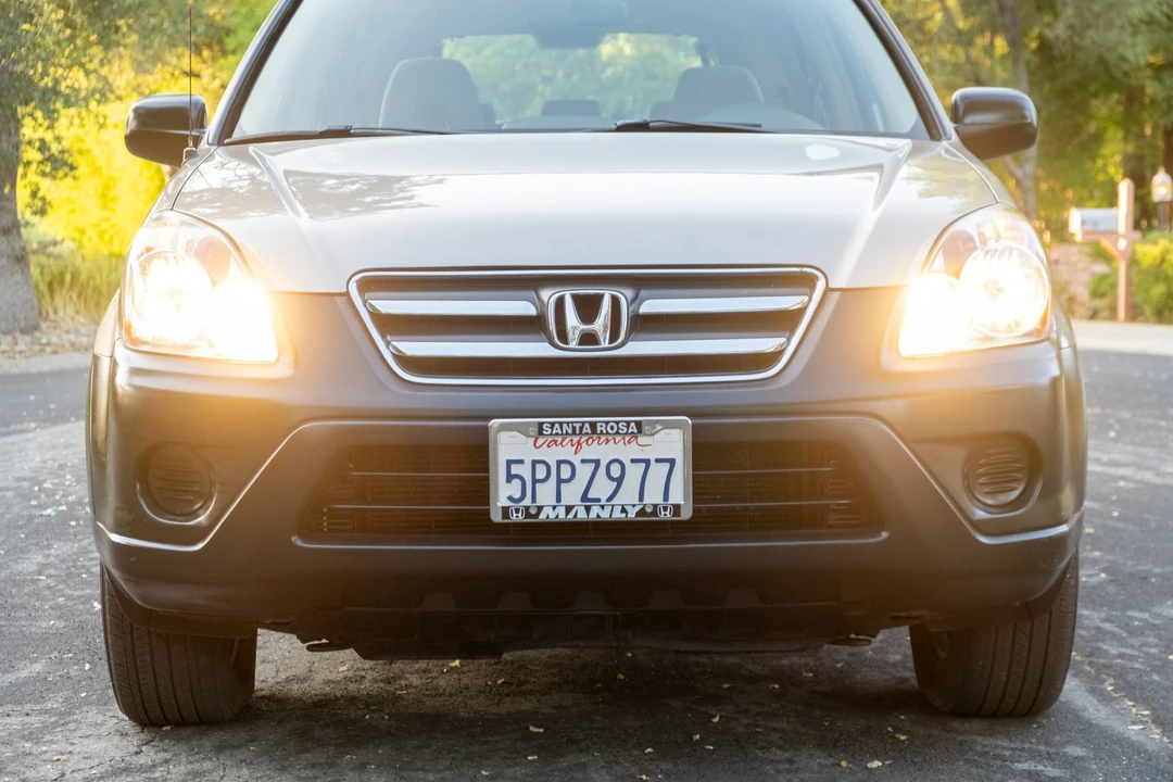 2005 Honda CR-V 2nd Gen - Image 13 of 31