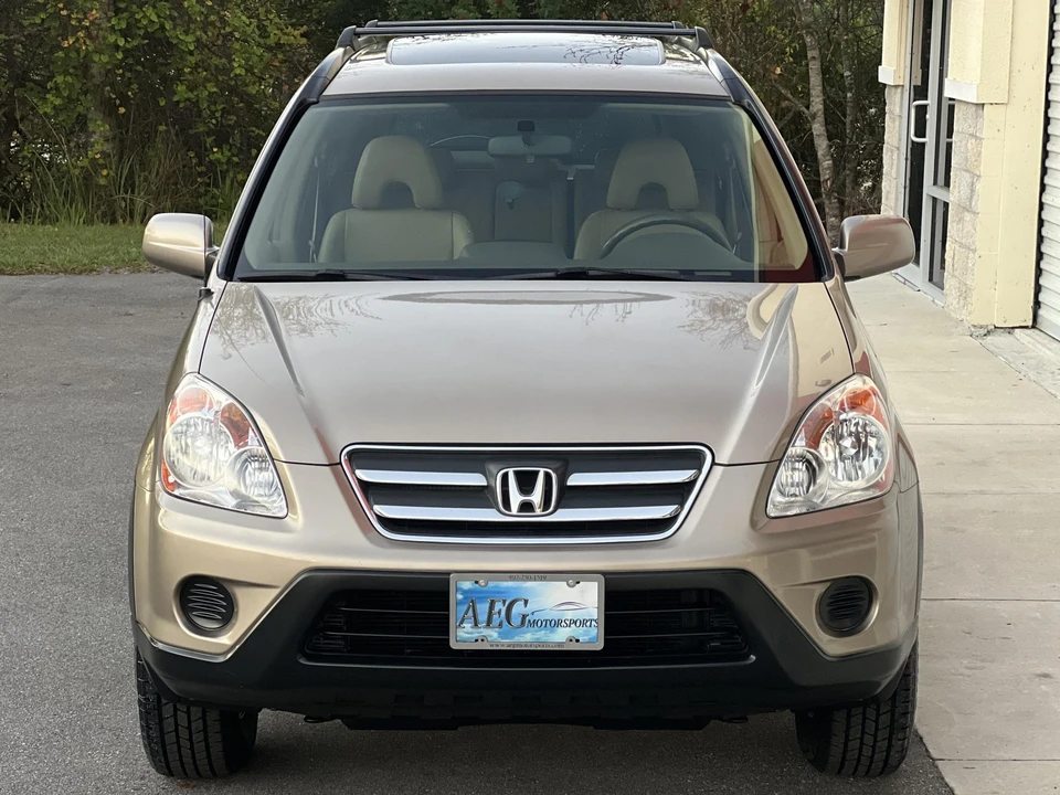 2005 Honda CR-V 2nd Gen - Image 3 of 31