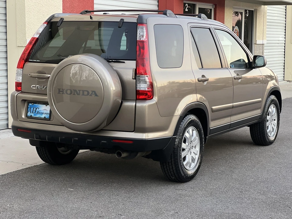 2005 Honda CR-V 2nd Gen - Image 18 of 31