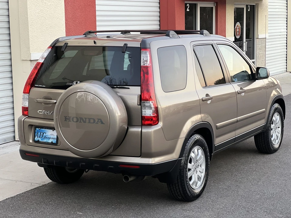 2005 Honda CR-V 2nd Gen - Image 19 of 31