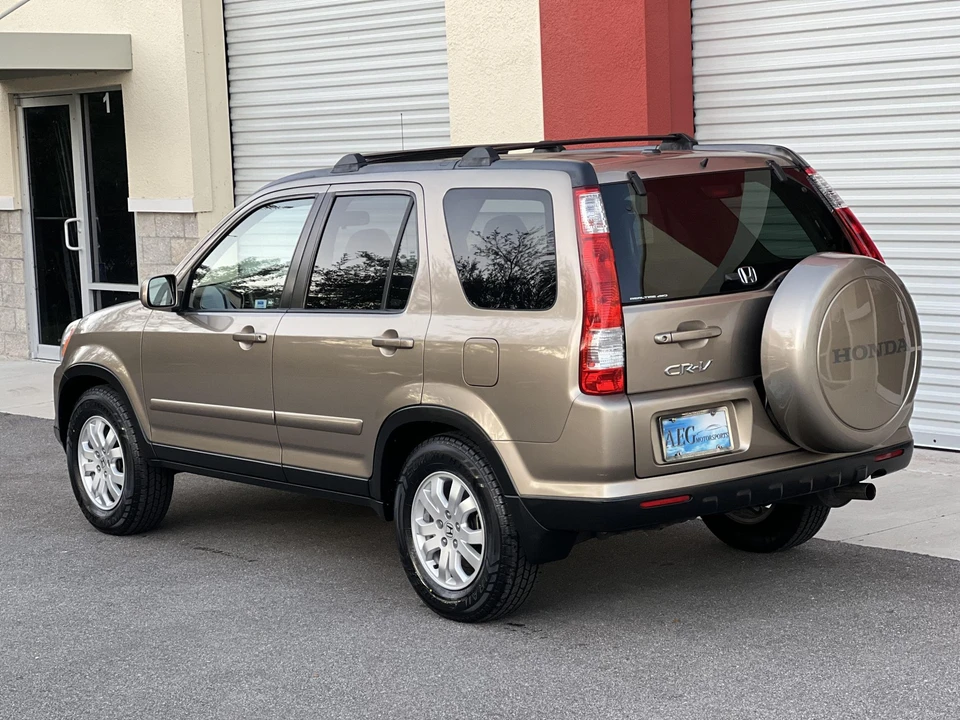 2005 Honda CR-V 2nd Gen - Image 27 of 31