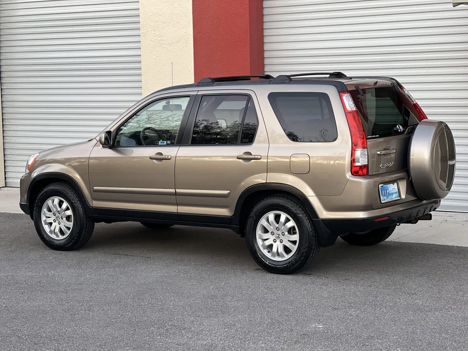 2005 Honda CR-V 2nd Gen - Image 29 of 31
