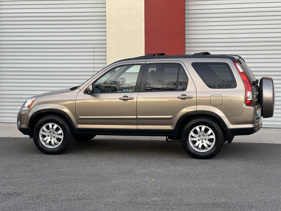 2005 Honda CR-V 2nd Gen - Image 31 of 31