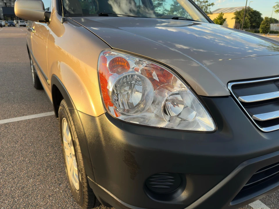 2005 Honda CR-V 2nd Gen - Image 14 of 31