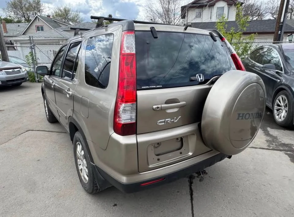 2005 Honda CR-V 2nd Gen - Image 8 of 20