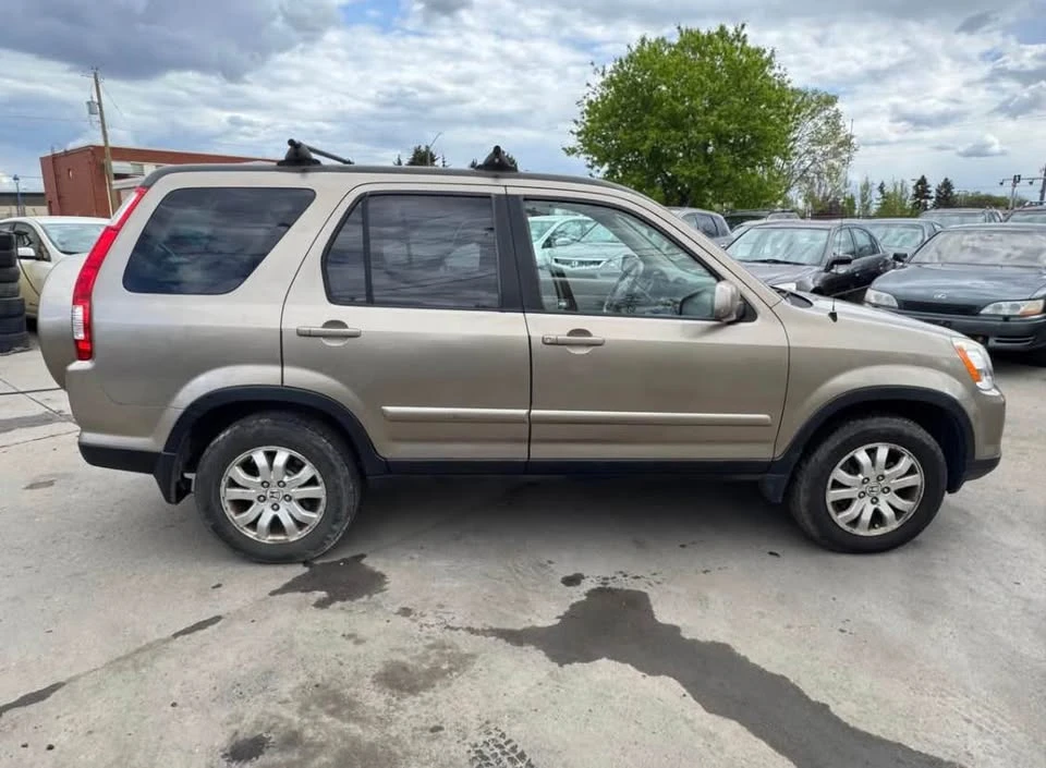 2005 Honda CR-V 2nd Gen - Image 3 of 20