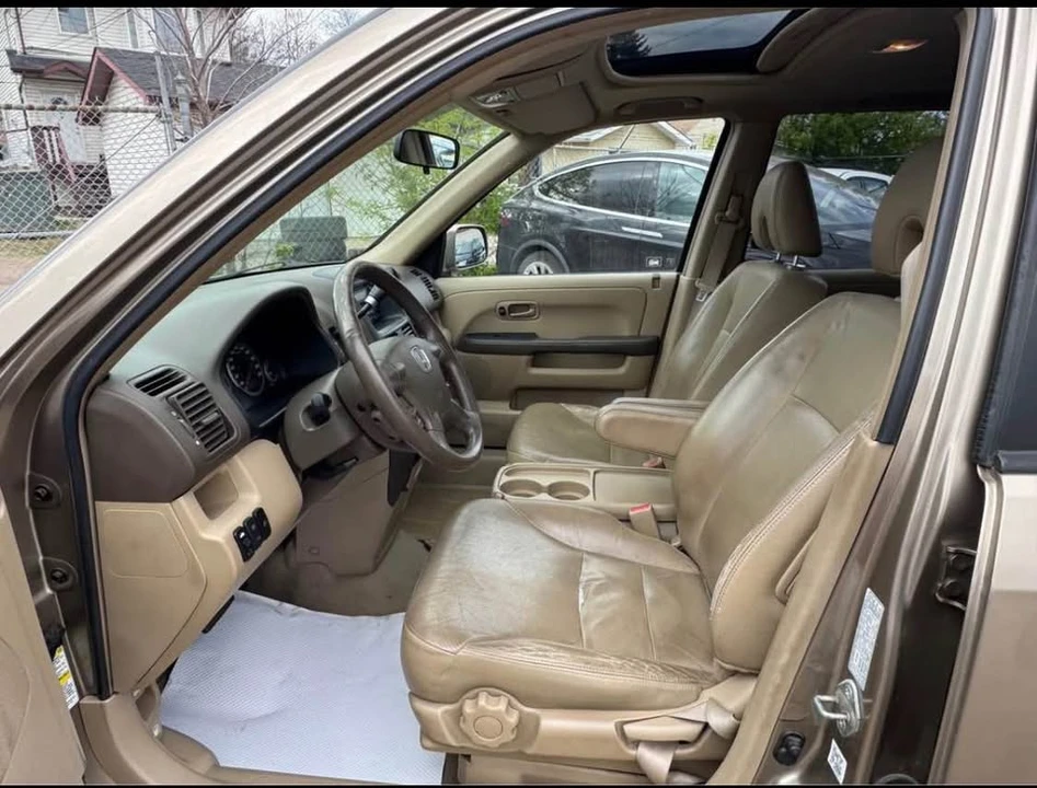 2005 Honda CR-V 2nd Gen - Image 16 of 20