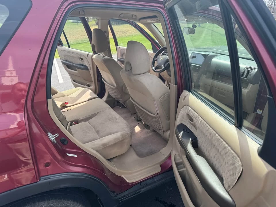 2005 Honda CR-V 2nd Gen - Image 10 of 13