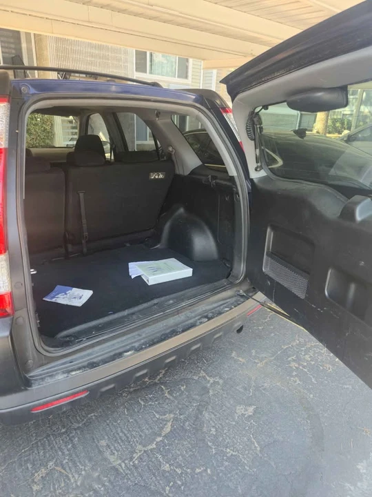 2005 Honda CR-V 2nd Gen - Image 6 of 8