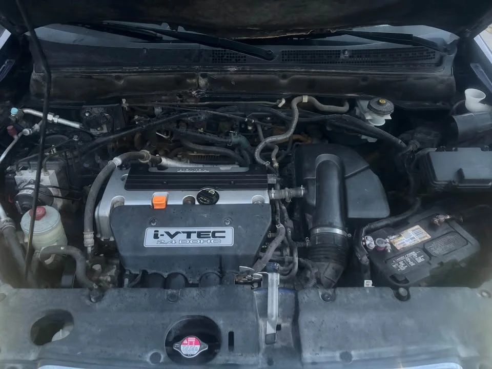 2005 Honda CR-V 2nd Gen - Image 2 of 6
