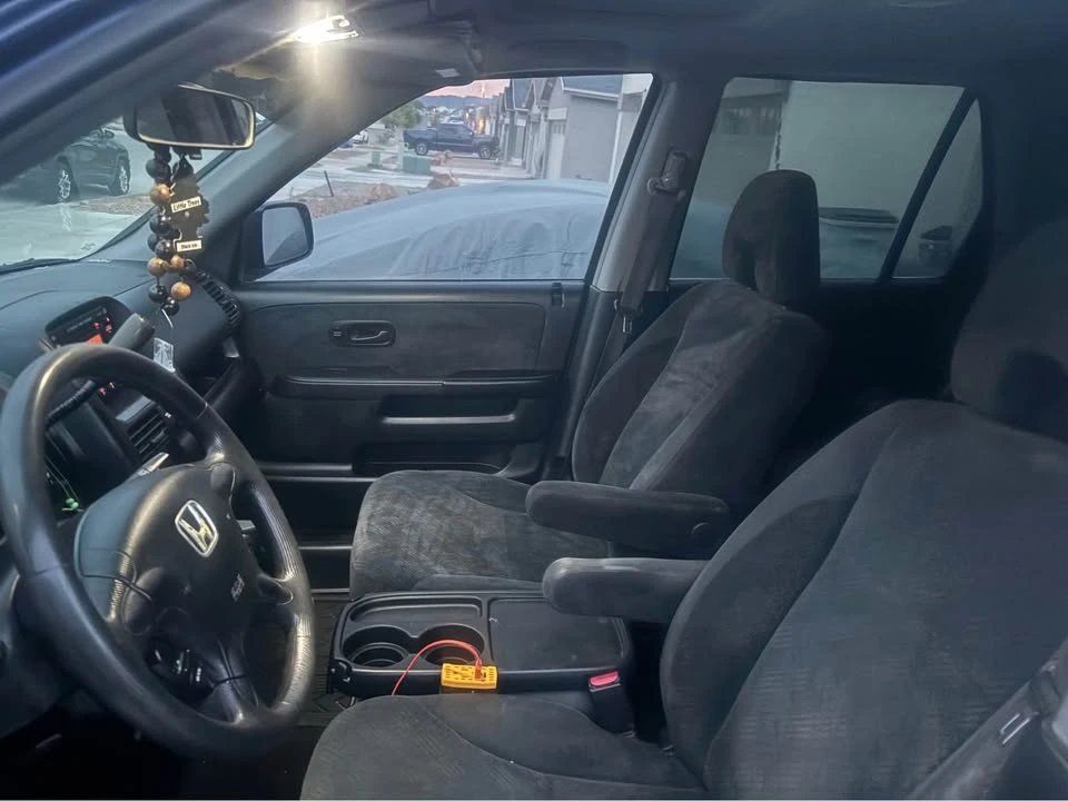 2005 Honda CR-V 2nd Gen - Image 3 of 6