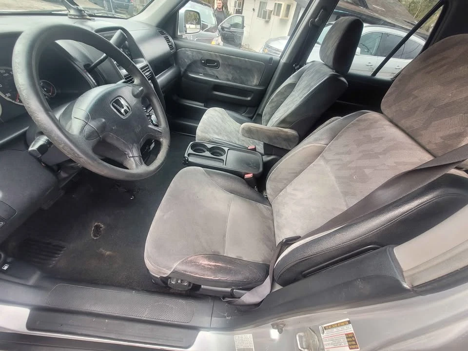 2005 Honda CR-V 2nd Gen - Image 5 of 6
