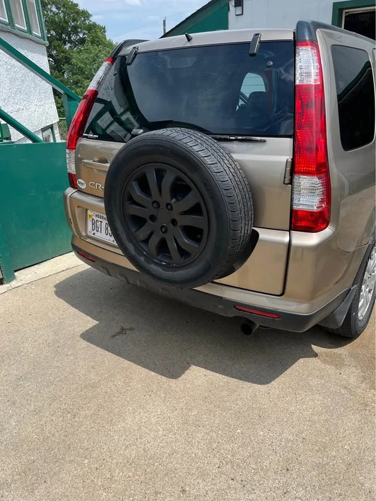 2005 Honda CR-V 2nd Gen - Image 6 of 9