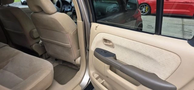2005 Honda CR-V 2nd Gen - Image 16 of 20