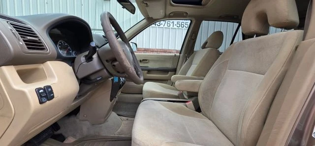 2005 Honda CR-V 2nd Gen - Image 10 of 20