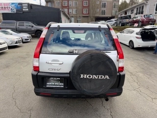 2005 Honda CR-V 2nd Gen - Image 11 of 18