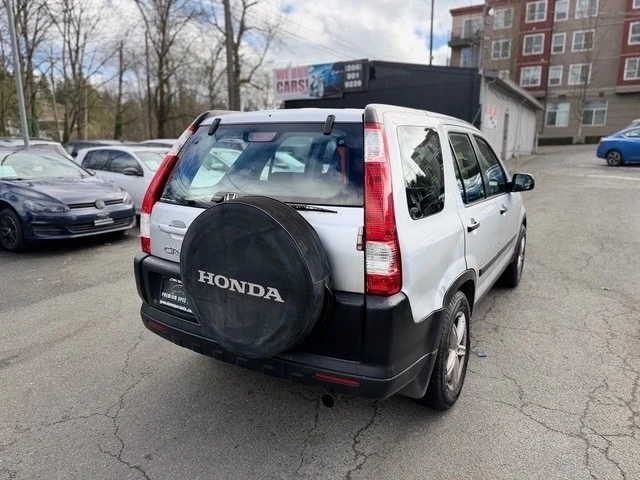 2005 Honda CR-V 2nd Gen - Image 10 of 18