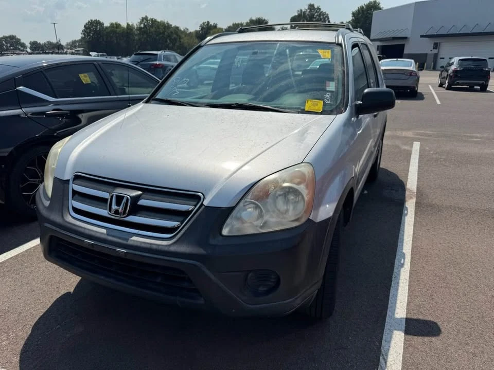 2005 Honda CR-V 2nd Gen - Image 3 of 3