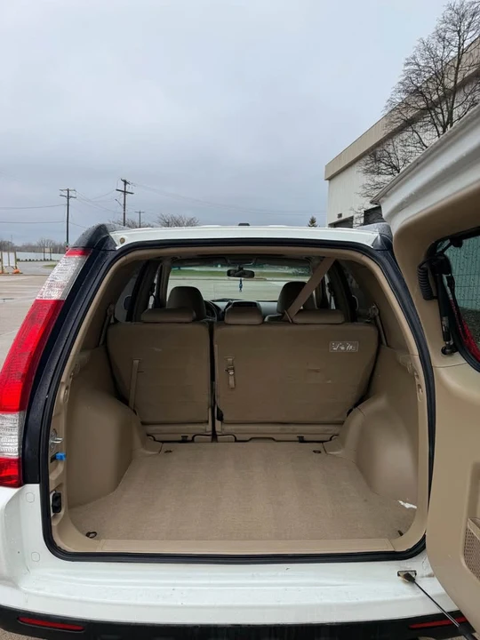 2005 Honda CR-V 2nd Gen - Image 9 of 20