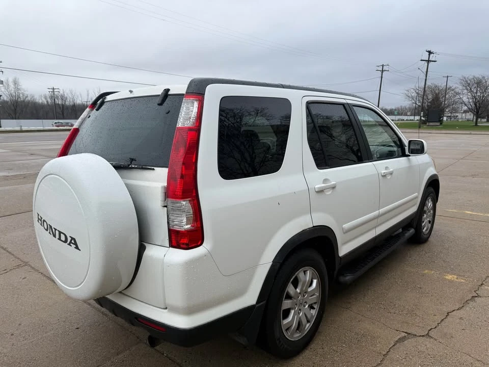 2005 Honda CR-V 2nd Gen - Image 6 of 20