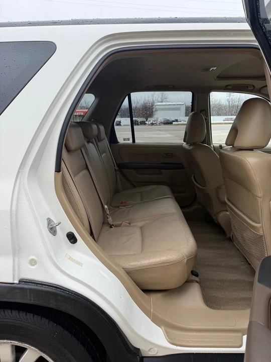2005 Honda CR-V 2nd Gen - Image 15 of 20