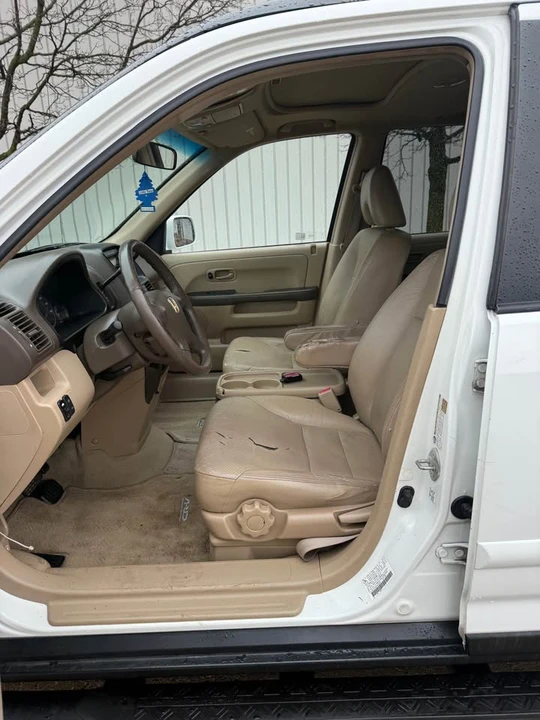 2005 Honda CR-V 2nd Gen - Image 12 of 20