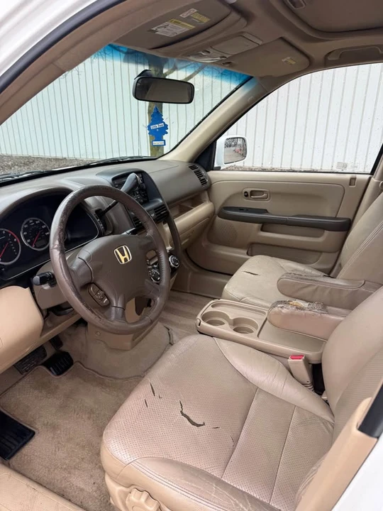 2005 Honda CR-V 2nd Gen - Image 13 of 20
