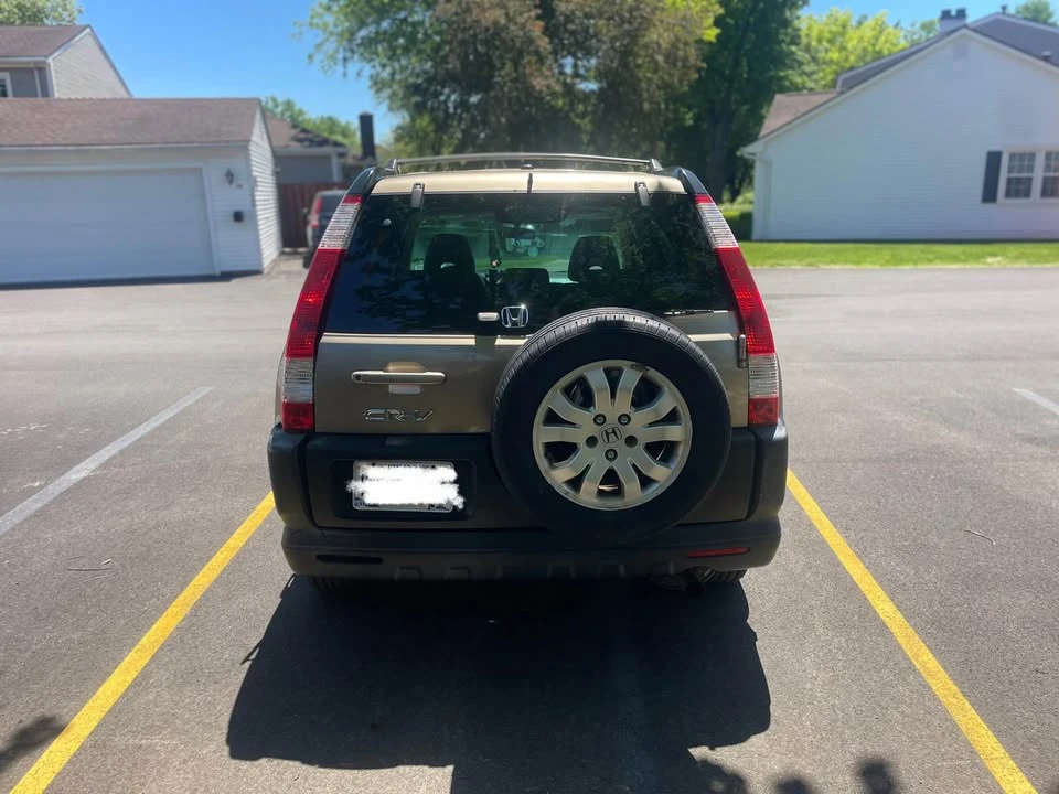 2005 Honda CR-V 2nd Gen - Image 5 of 7