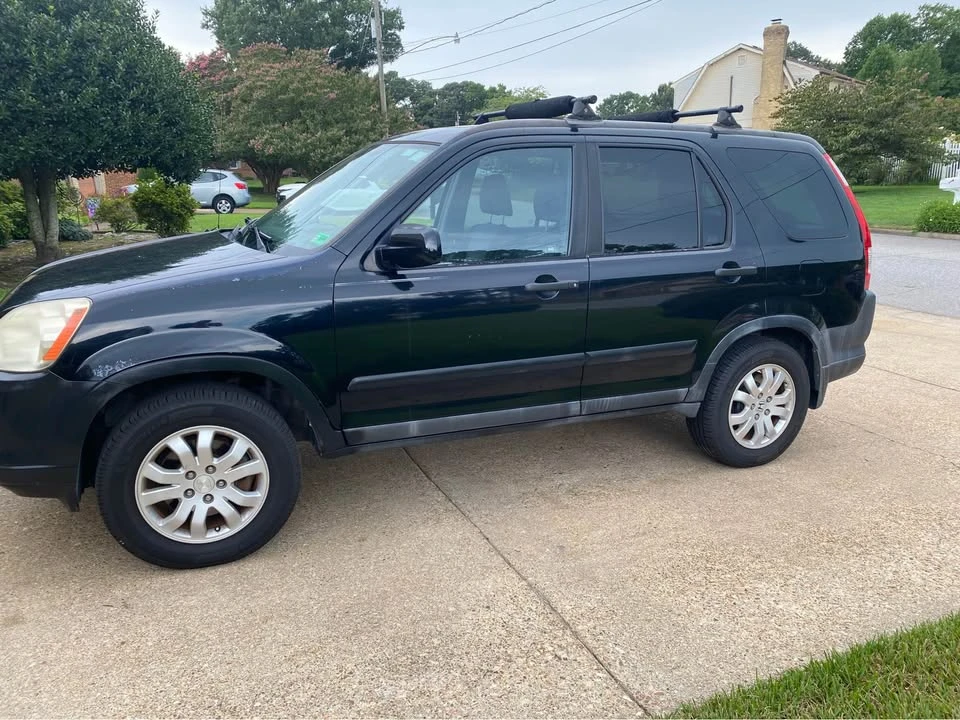 2005 Honda CR-V 2nd Gen - Image 4 of 10