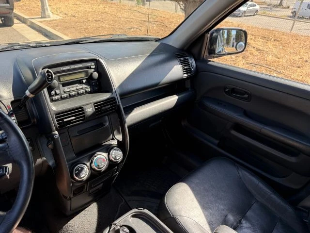 2005 Honda CR-V 2nd Gen - Image 12 of 21