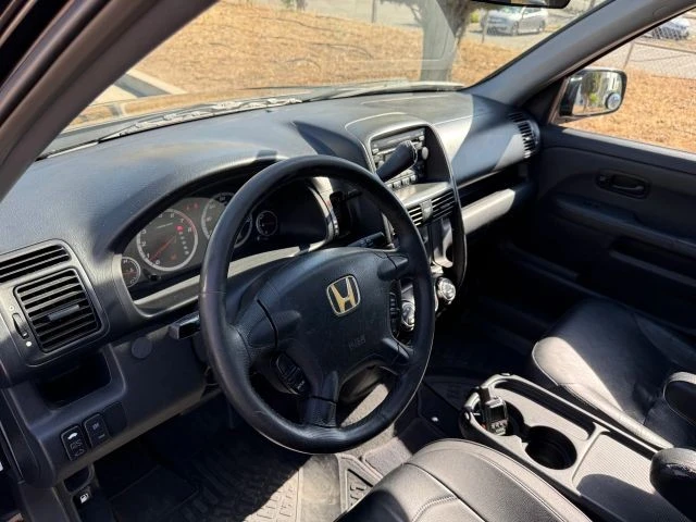 2005 Honda CR-V 2nd Gen - Image 11 of 21