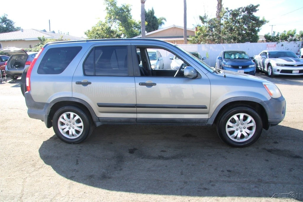 2005 Honda CR-V 2nd Gen - Image 10 of 21