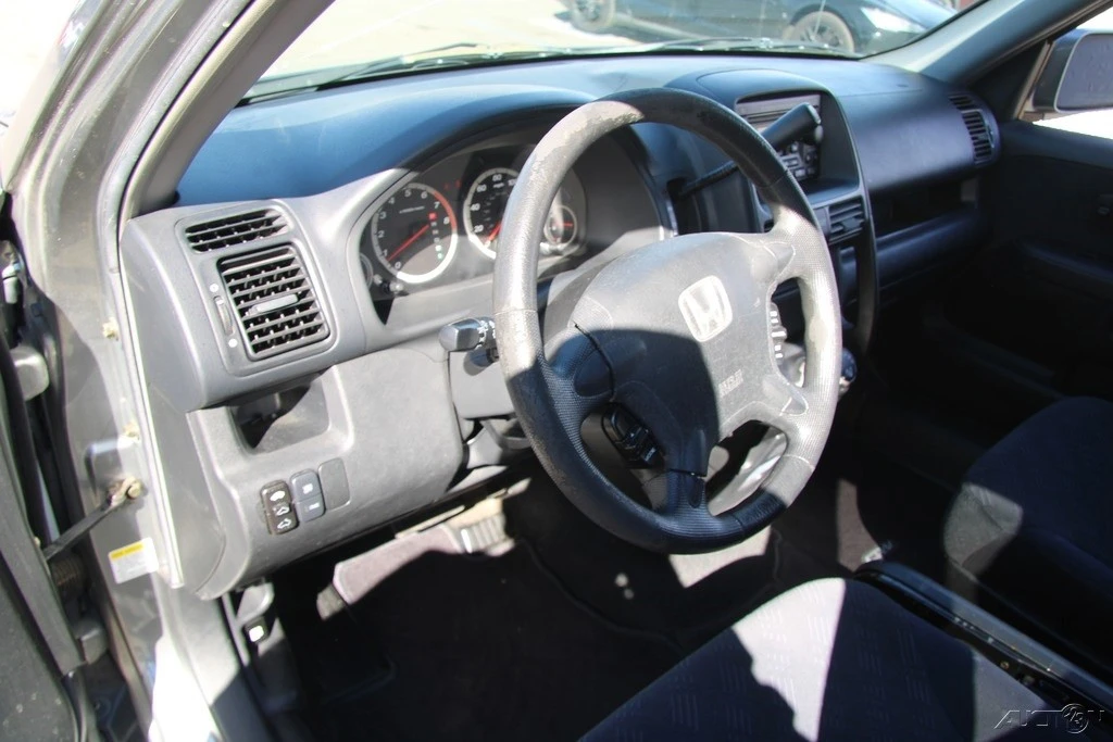 2005 Honda CR-V 2nd Gen - Image 18 of 21