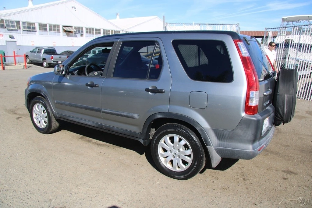 2005 Honda CR-V 2nd Gen - Image 5 of 21